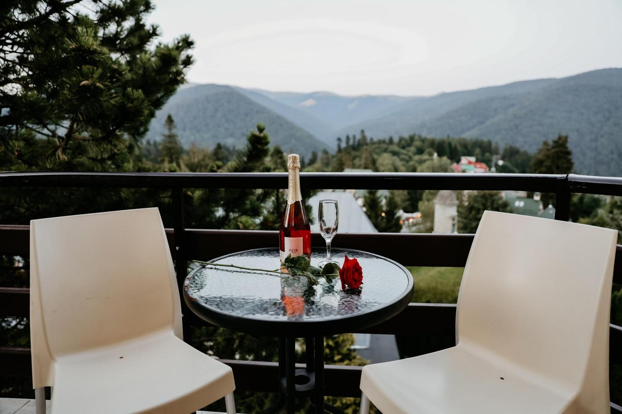 Hotel Marea Neagra Sinaia Exterior foto