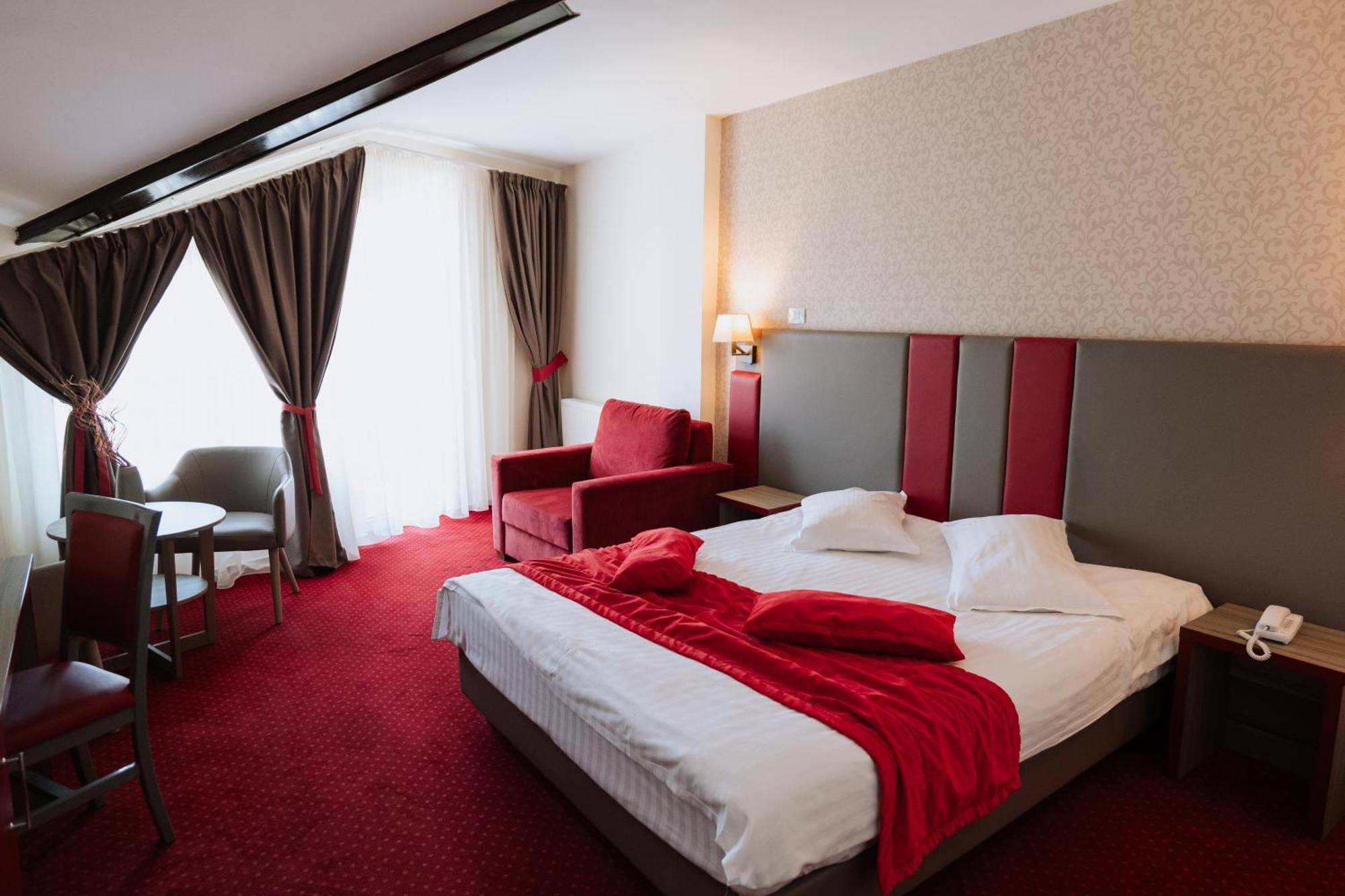 Hotel Marea Neagra Sinaia Exterior foto