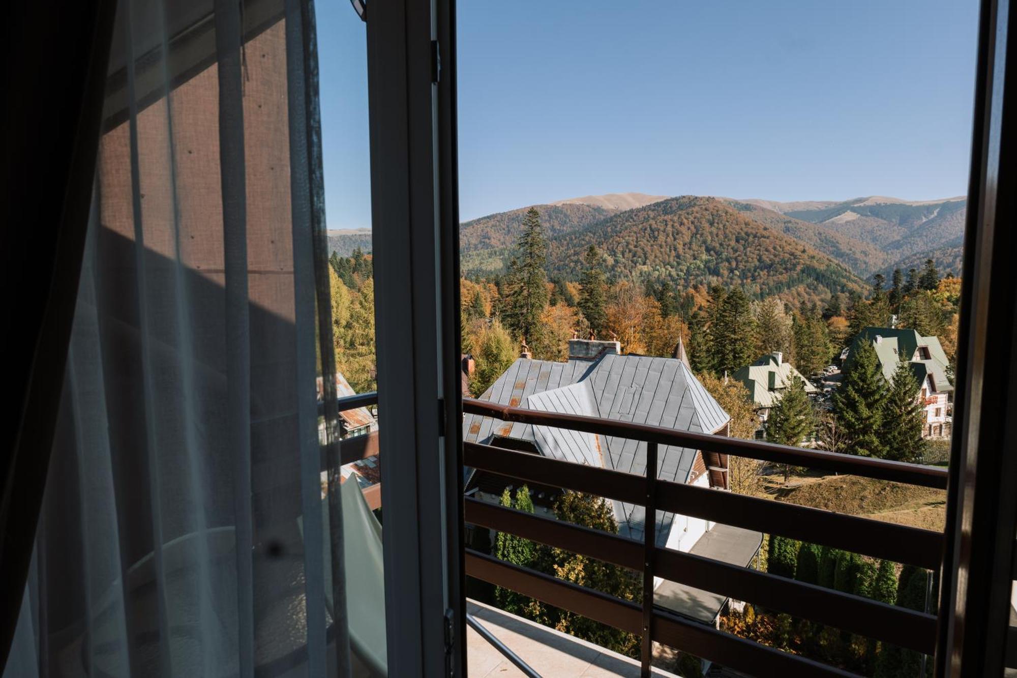 Hotel Marea Neagra Sinaia Exterior foto