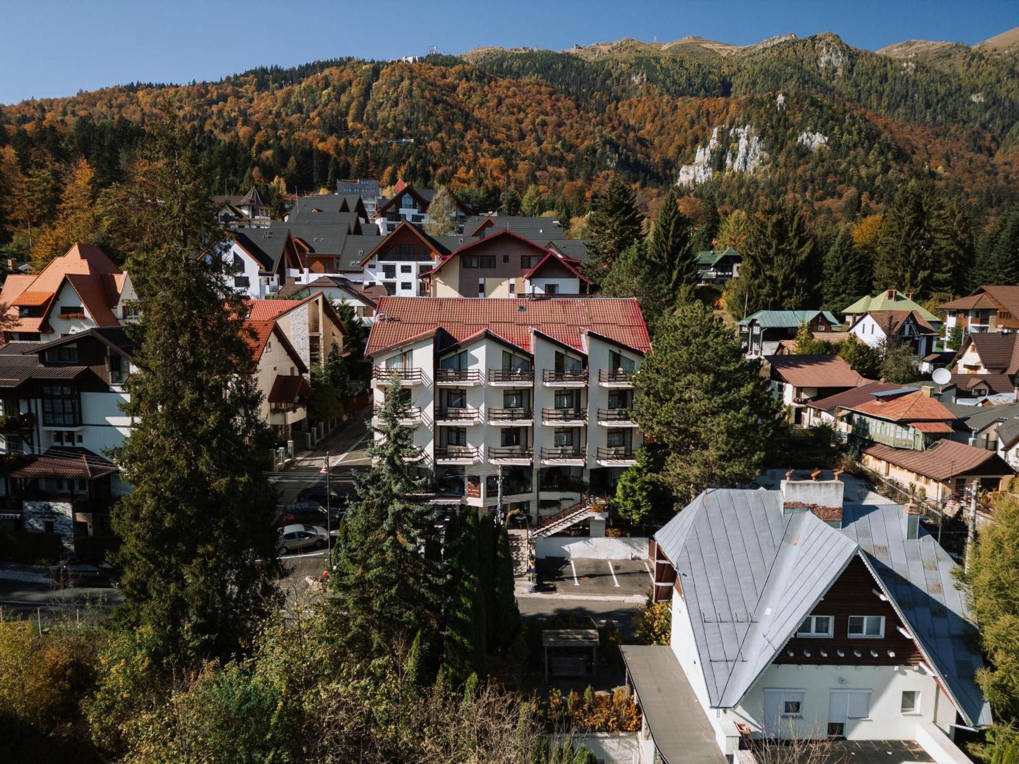 Hotel Marea Neagra Sinaia Exterior foto